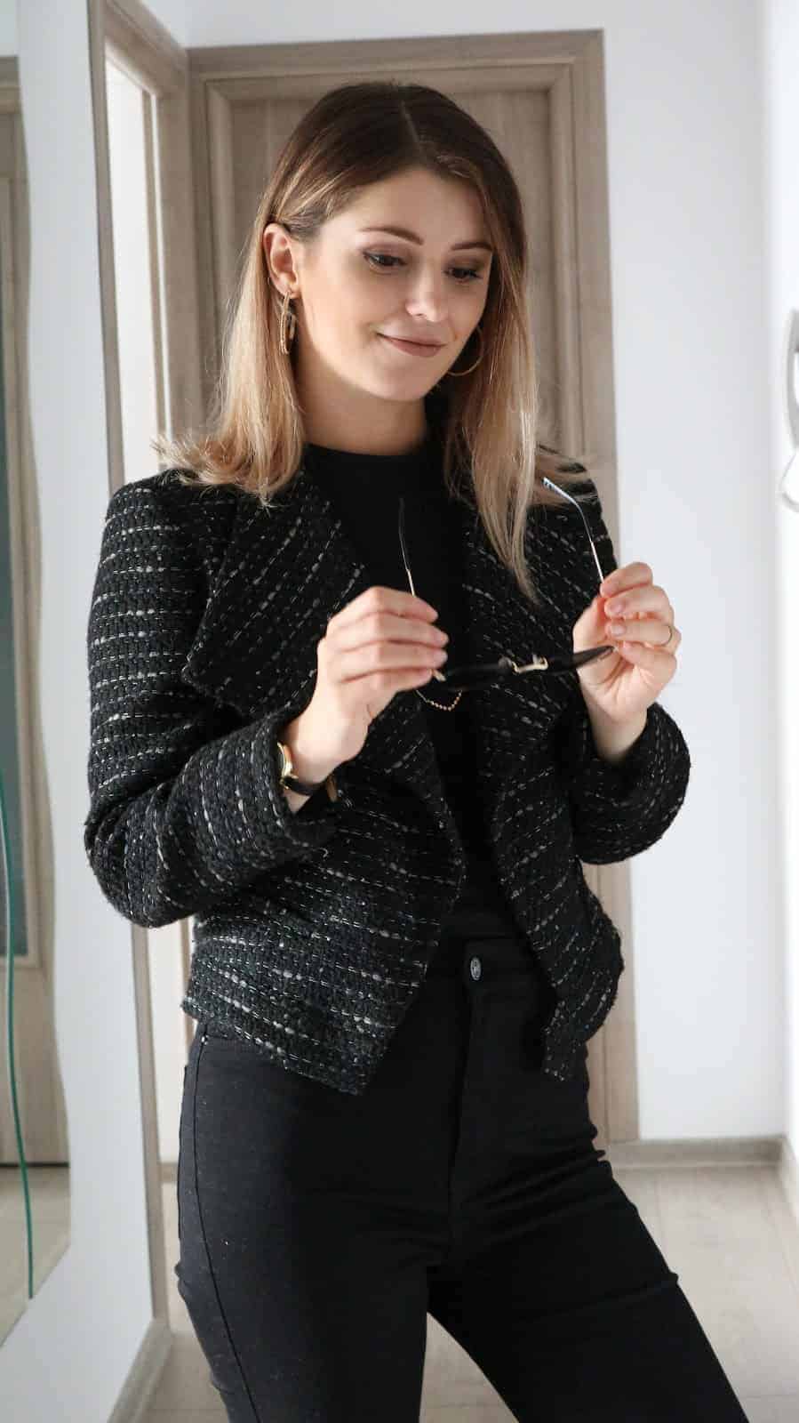 all black textured tweed jacket outfit for fall with black jeans
