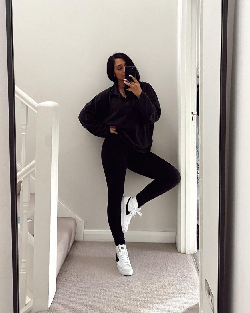 OOTD - Pose & Repeat | Ootd poses, Instagram fashion outfits ootd, Instagram  fashion outfits